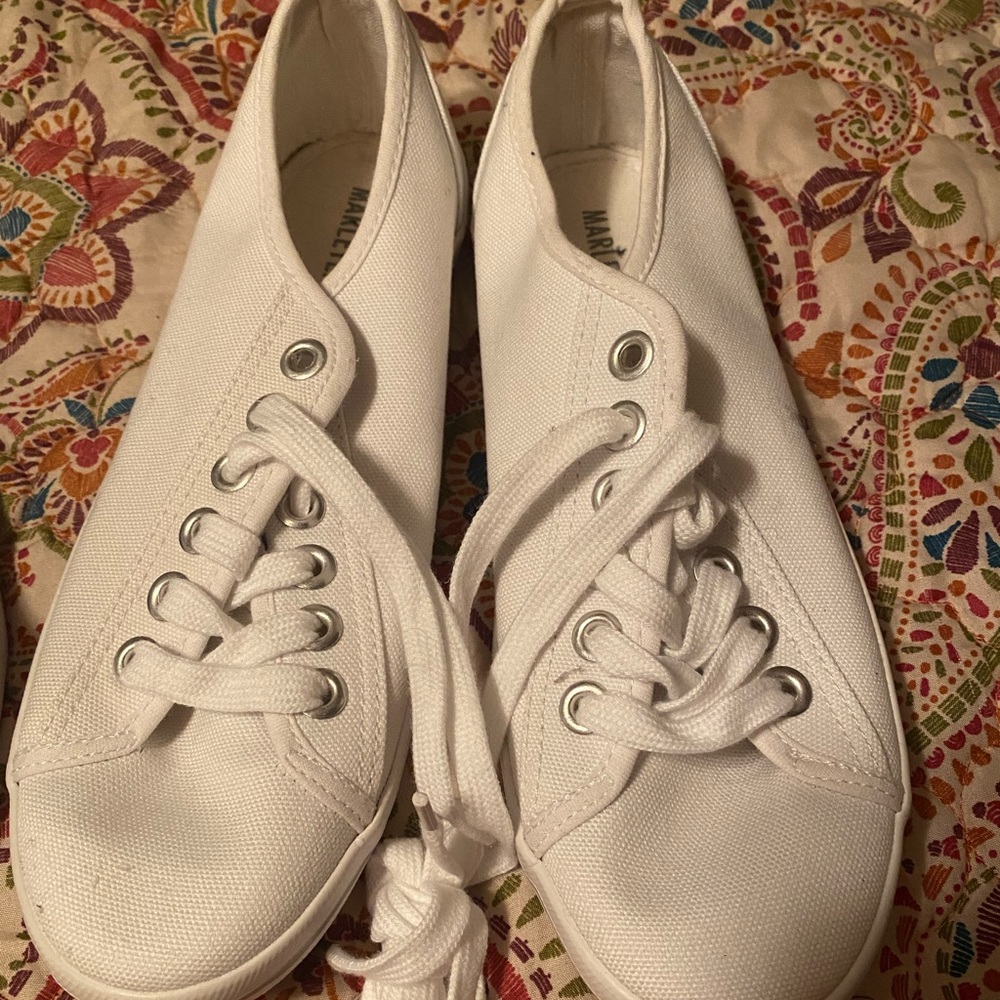 MarleyLily Shoes size 8